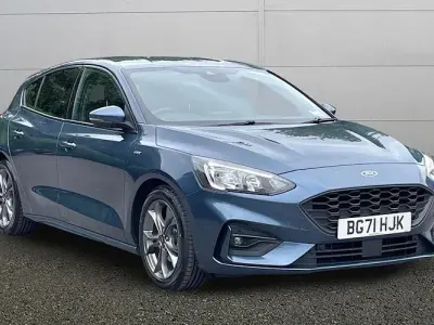 Used Ford Focus ST-Line 125 HP (91 kW) 2021 Blue Hatchback