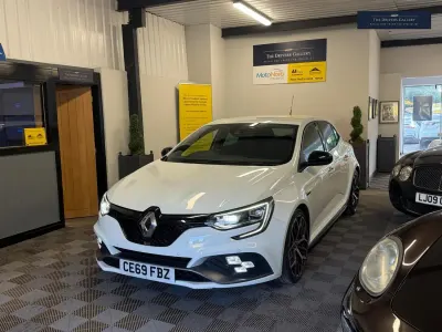 Used Renault Mégane IV Trophy 280 HP (205 kW) 2019 White Hatchback