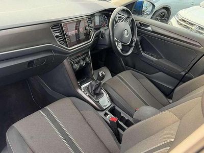 Used VW T-Roc SE 115 HP (84 kW) 2019 Blue SUV