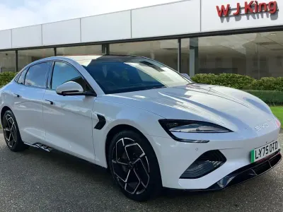 Used BYD Seal 389 kW (530 HP) 2025 White Sedan
