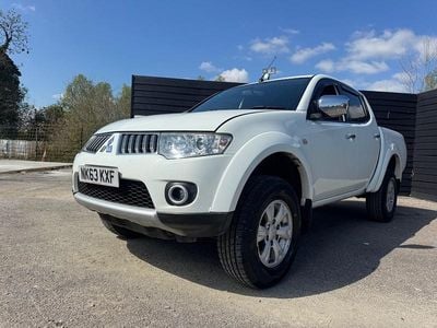 Used Mitsubishi L200 175 HP (128 kW) 2013 White Pickup