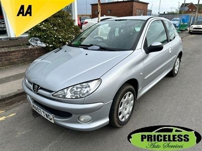 used Peugeot 206 1.4 LOOK 3d 74 BHP