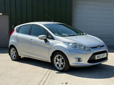 Used Ford Fiesta Zetec 2012 Silver Hatchback