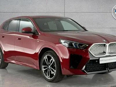 Usado BMW iX2 M Sport 227 kW (309 HP) 2025 Vermelho SUV