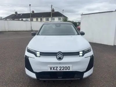 Begagnad Citroën C5 Aircross 156 kW (213 HK) 2025 Vit SUV