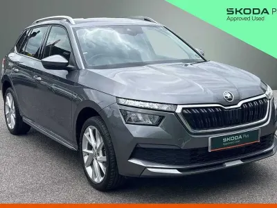 Begagnad Skoda Kamiq SE L Executive 110 HK (80 kW) 2022 Grå SUV
