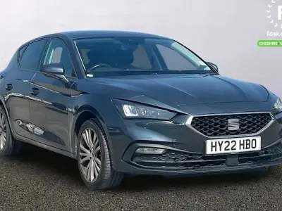 Usata Seat Leon SE Dynamic 110 CV (80 kW) 2022 Grigio Utilitaria