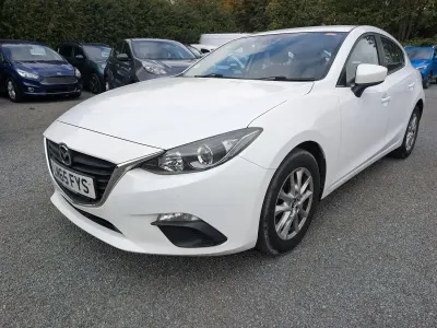 Used Mazda 3 165 HP (121 kW) 2015 White Hatchback