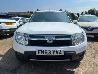 Used Dacia Duster Lauréate 110 HP (80 kW) 2013 White SUV