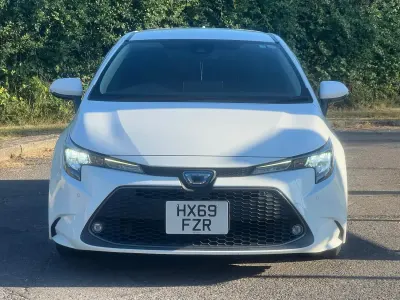 Used Toyota Corolla 140 HP (102 kW) 2025 White Estate