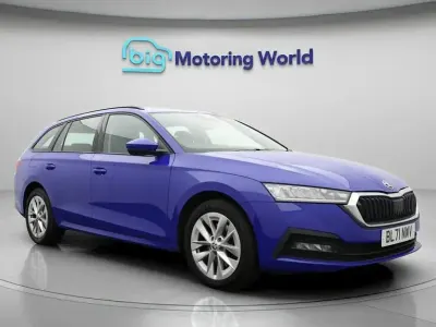Used Skoda Octavia SE Technology 204 HP (150 kW) 2022 Blue Estate