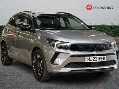 Second-hand Vauxhall Grandland X Ultimate 130 CP (95 kW) 2023 Gri SUV