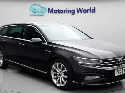 Used VW Passat R-line 150 HP (110 kW) 2023 Black Estate