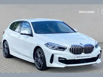 Used BMW 118 M Sport 134 HP (98 kW) 2022 White Hatchback