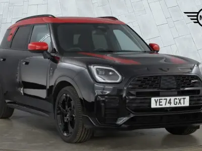 Używany Mini Countryman 168 KM (123 kW) 2024 Czarny SUV
