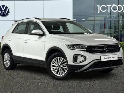 Used VW T-Roc Life 110 HP (80 kW) 2023 White SUV