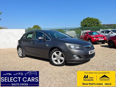 Używany Vauxhall Astra SRi 115 KM (84 kW) 2011 Szary Hatchback