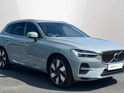Usado Volvo XC60 Ultra 449 HP (330 kW) 2025 Cinzento SUV