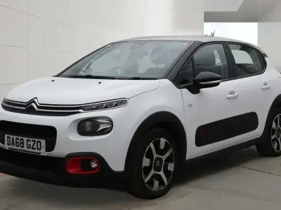 Używany Citroën C3 PureTech 110 KM (80 kW) 2019 Biały Hatchback