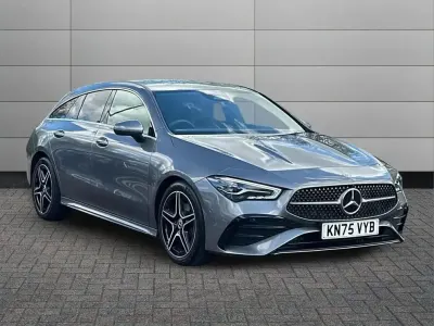 Begagnad Mercedes CLA180 Executive 134 HK (98 kW) 2025 Grå Sedan