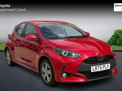Used Toyota Yaris 116 HP (85 kW) 2025 Red Hatchback