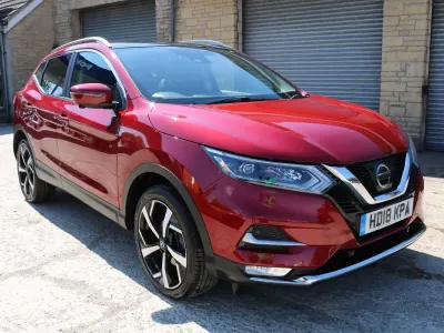 Used Nissan Qashqai Tekna 115 HP (84 kW) 2018 Red SUV