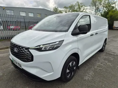 Usado Ford Transit Trend 100 kW (136 HP) 2024 Branco Van