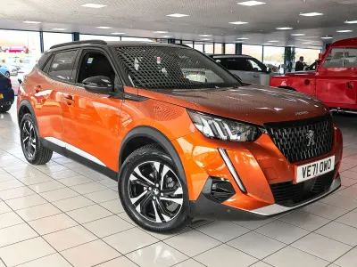 Begagnad Peugeot 2008 GTi 2022 Orange SUV