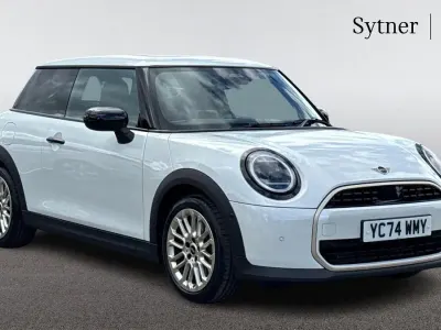 Used Mini Cooper Hatch 154 HP (113 kW) 2024 White Hatchback