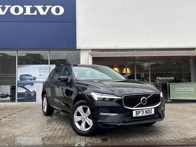 Used Volvo XC60 Momentum 250 HP (183 kW) 2022 Black SUV