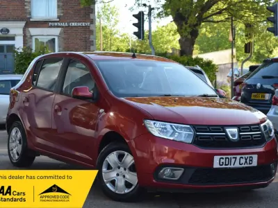 Used Dacia Sandero Lauréate 90 HP (66 kW) 2017 Red Hatchback