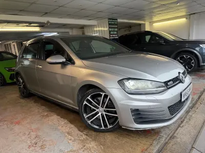 Używany VW Golf VII GTD 184 KM (135 kW) 2016 Srebrny Hatchback