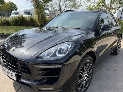 Used Porsche Macan 258 HP (189 kW) 2016 Black SUV
