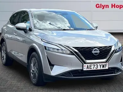 Used Nissan Qashqai Acenta Premium 140 HP (102 kW) 2023 Silver SUV