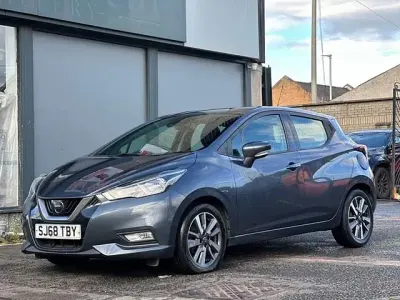Usado Nissan Micra Acenta 71 CV (52 kW) 2018 Gris Utilitario