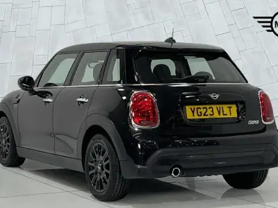 Used Mini Cooper Classic 134 HP (98 kW) 2023 Black Hatchback