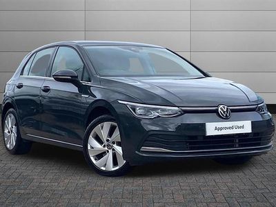 Begagnad VW Golf VIII Style 150 HK (110 kW) 2022 Grå Halvkombi