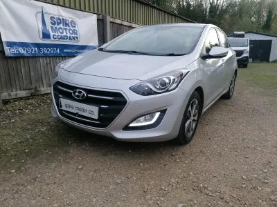 Used Hyundai i30 SE 100 HP (73 kW) 2016 Silver Hatchback