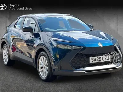 Used Toyota C-HR 138 HP (101 kW) 2025 Midnight teal SUV