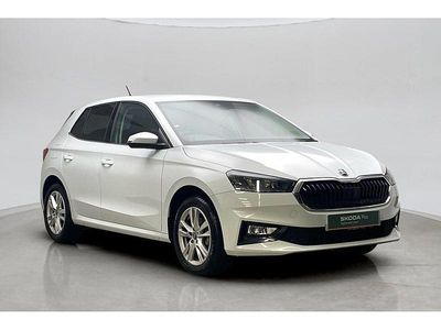 New Skoda Fabia SE L 85 HP (62 kW) 2025 Moon white metallic Hatchback