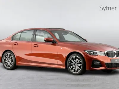 Begagnad BMW 320 M Sport 181 HK (133 kW) 2022 Orange