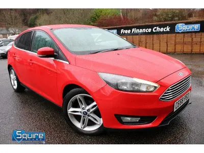 Used Ford Focus Zetec 120 HP (88 kW) 2018 Red Hatchback