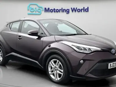 Used Toyota C-HR 122 HP (89 kW) 2023 Purple SUV