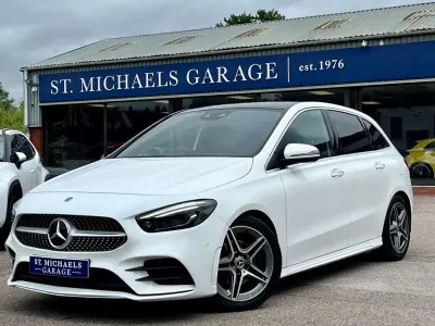 Used Mercedes B200 AMG Line Premium Plus 163 HP (119 kW) 2020 White Hatchback