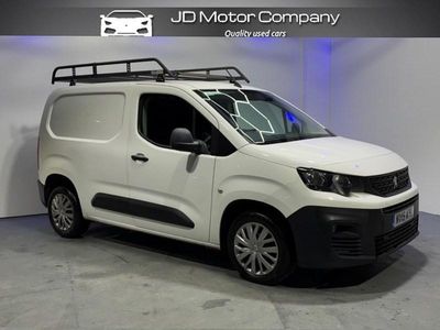 Used Peugeot Partner 2019 White MPV