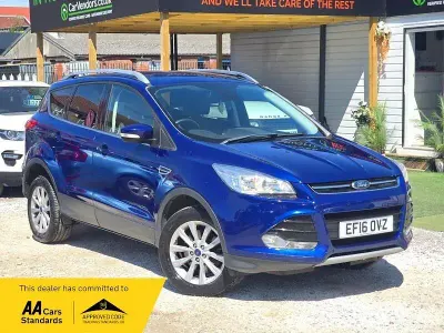 Used Ford Kuga Titanium 182 HP (133 kW) 2016 Blue SUV