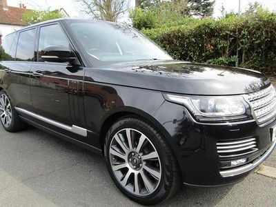 Begagnad Land Rover Range Rover SE 306 HK (225 kW) 2018 Svart SUV