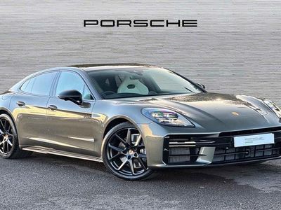 Aventurine green New 2025 Porsche Panamera Hatchback | £124,990
