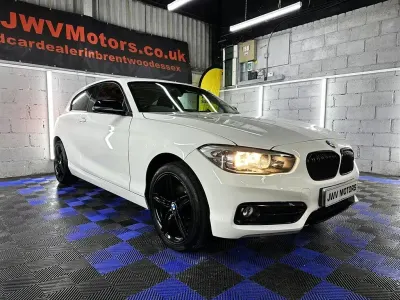 Used BMW 116 Sport Line 116 HP (85 kW) 2016 White Hatchback