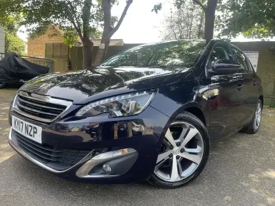 Used Peugeot 308 Allure 130 HP (95 kW) 2017 Blue Hatchback